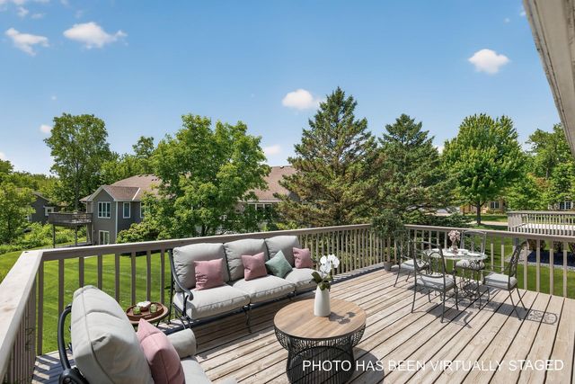 4134 Thornhill Lane, Vadnais Heights, MN 55127