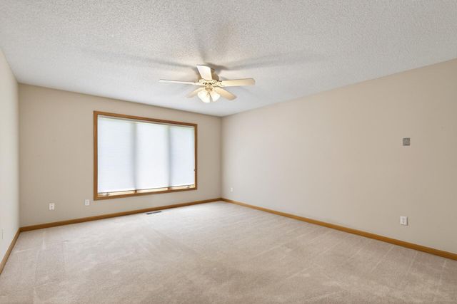 4134 Thornhill Lane, Vadnais Heights, MN 55127