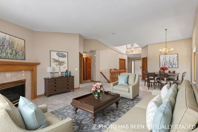 4134 Thornhill Lane, Vadnais Heights, MN 55127