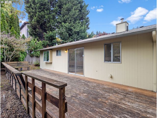 322 S NEBRASKA St, Portland, OR 97239