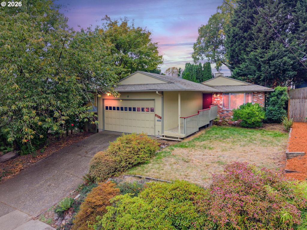 322 S NEBRASKA St, Portland, OR 97239