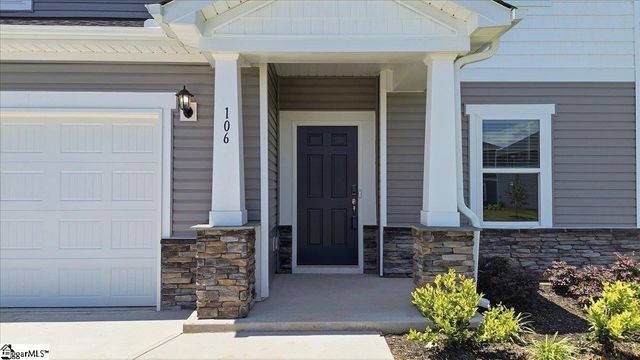 106 Gibbon Way, Gray Court, SC 29645