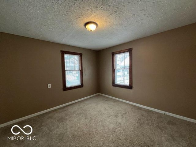 1324 S 21st Street, New Castle, IN 47362