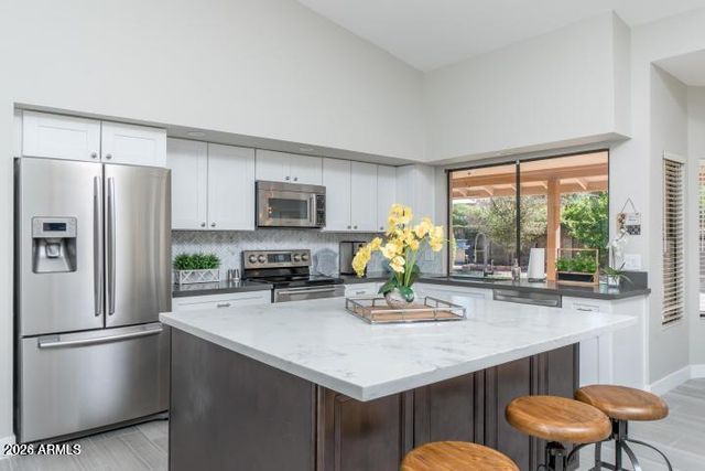 5701 E ANDERSON Drive, Scottsdale, AZ 85254