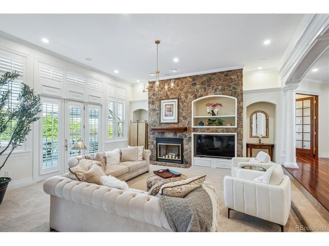 8717 Ridgepointe Dr, Castle Pines, CO 80108