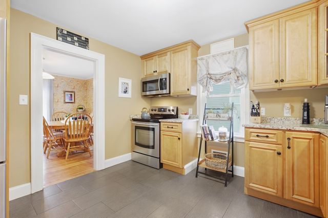 24 Vokes Terrace, Lynnfield, MA 01940