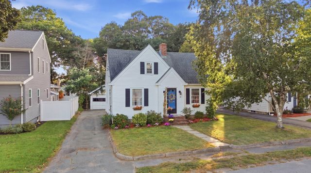 24 Vokes Terrace, Lynnfield, MA 01940