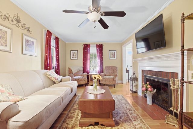 24 Vokes Terrace, Lynnfield, MA 01940