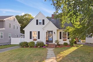 24 Vokes Terrace, Lynnfield, MA 01940