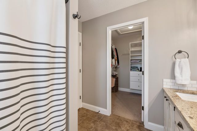 2524 N Button Bush Circle, Derby, KS 67037