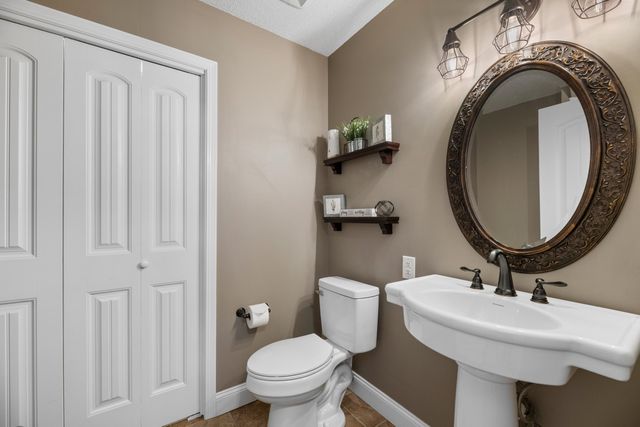 2524 N Button Bush Circle, Derby, KS 67037
