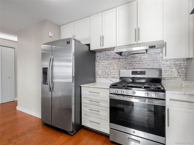 40-22 College Point Boulevard 10R, Flushing, NY 11354