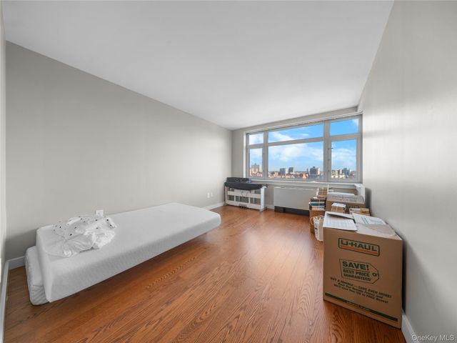 40-22 College Point Boulevard 10R, Flushing, NY 11354