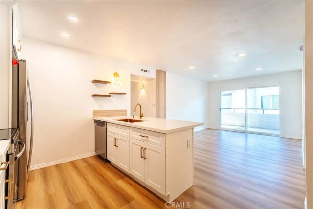 21951 Rimhurst Drive 202, Lake Forest, CA 92630