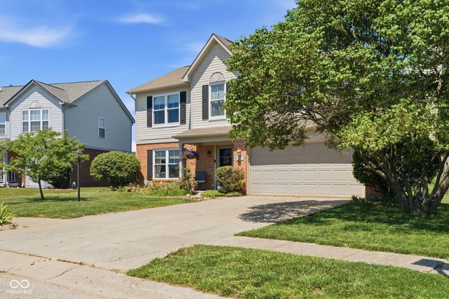556 Alton Drive, Greenwood, IN 46143
