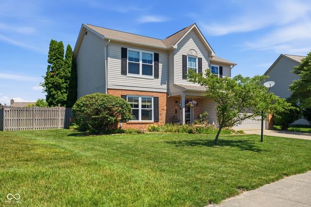 556 Alton Drive, Greenwood, IN 46143