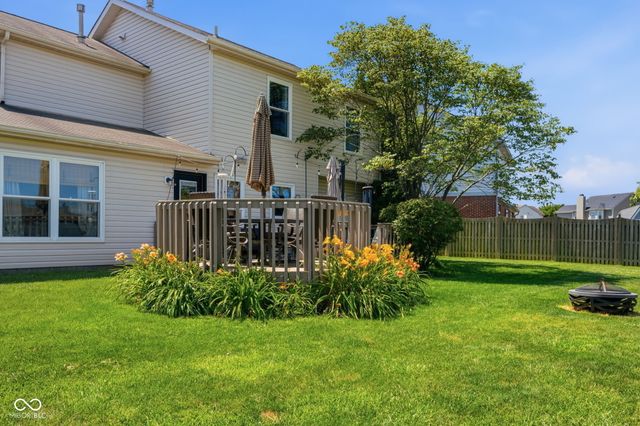 556 Alton Drive, Greenwood, IN 46143