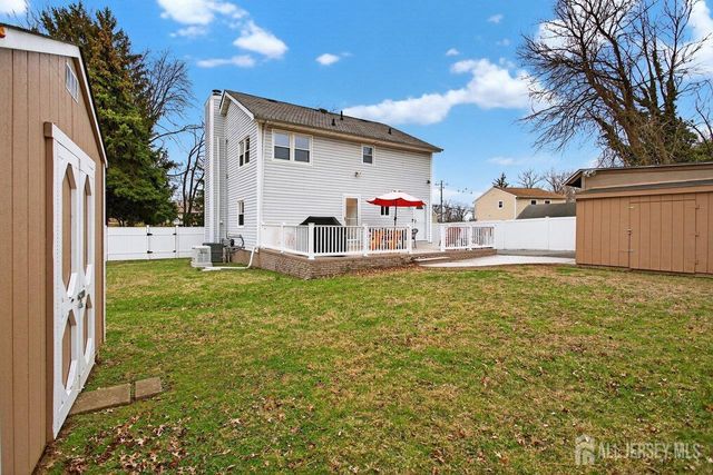 49 Metuchen Avenue, Woodbridge Proper, NJ 07095