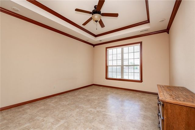 3902 SW Banbury Drive, Bentonville, AR 72712