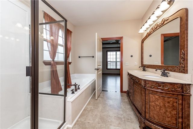 3902 SW Banbury Drive, Bentonville, AR 72712