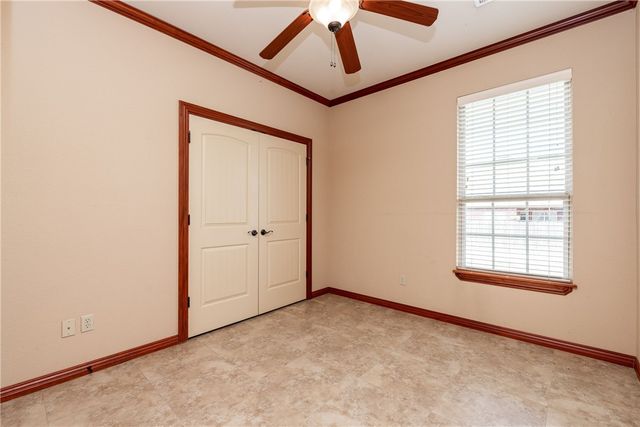 3902 SW Banbury Drive, Bentonville, AR 72712