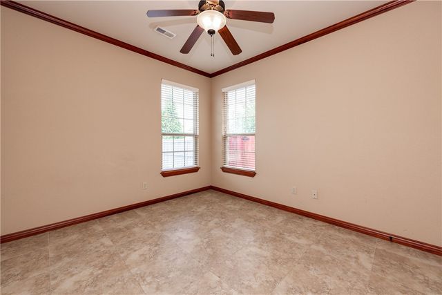3902 SW Banbury Drive, Bentonville, AR 72712