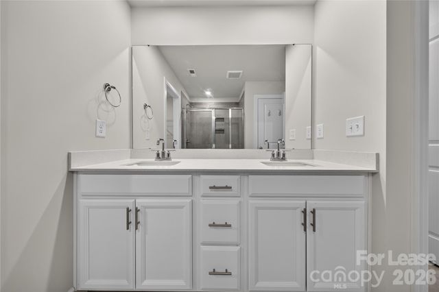 13222 Kenworth Road, Charlotte, NC 28278
