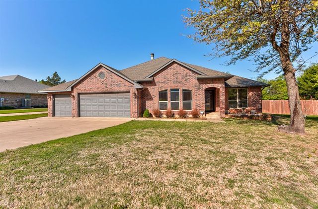 8687 Long Spur Trail, Edmond, OK 73034