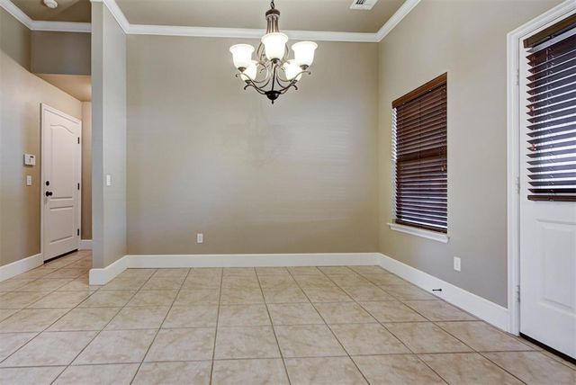 8687 Long Spur Trail, Edmond, OK 73034