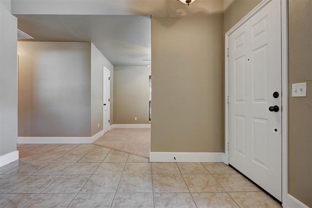 8687 Long Spur Trail, Edmond, OK 73034