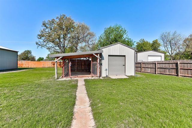 8687 Long Spur Trail, Edmond, OK 73034