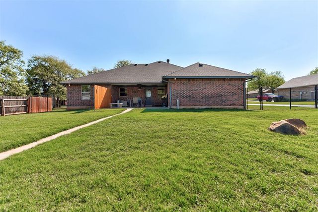 8687 Long Spur Trail, Edmond, OK 73034