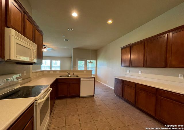 4914 Gemsbuck Chase, San Antonio, TX 78251