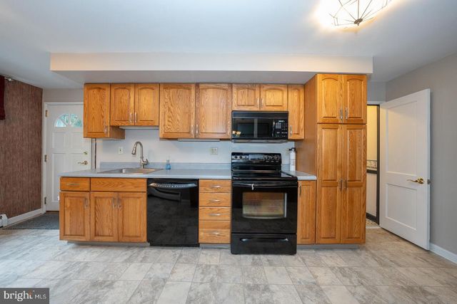 1 BRAXTON RD., Bryn Mawr, PA 19010