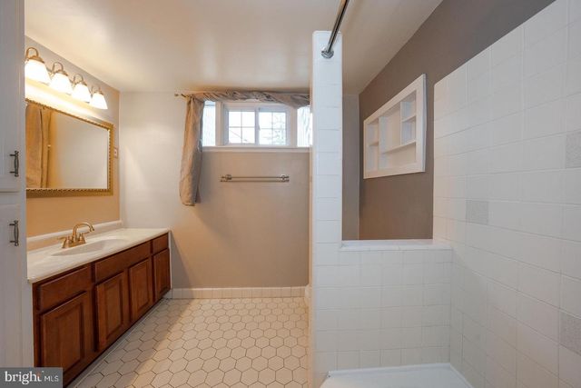 1 BRAXTON RD., Bryn Mawr, PA 19010