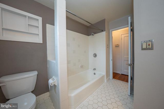 1 BRAXTON RD., Bryn Mawr, PA 19010