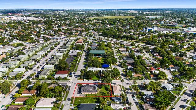 880 NW 25th Avenue, Fort Lauderdale, FL 33311