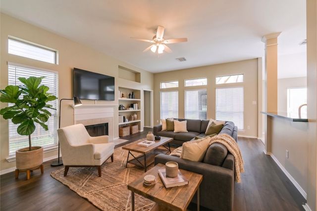 3714 Paigewood Drive, Pearland, TX 77584