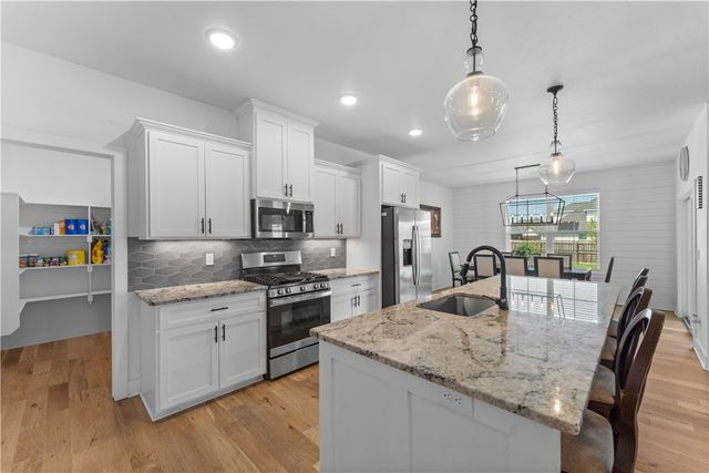 1805 Bergman Road, Pea Ridge, AR 72751