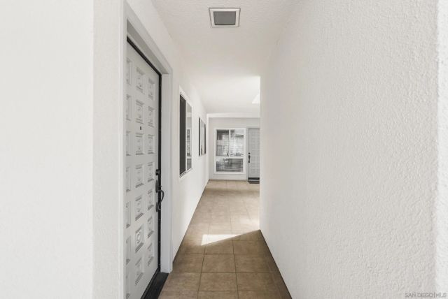 1030 Robinson Ave 101, San Diego, CA 92103