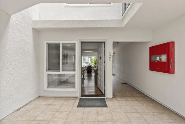 1030 Robinson Ave 101, San Diego, CA 92103