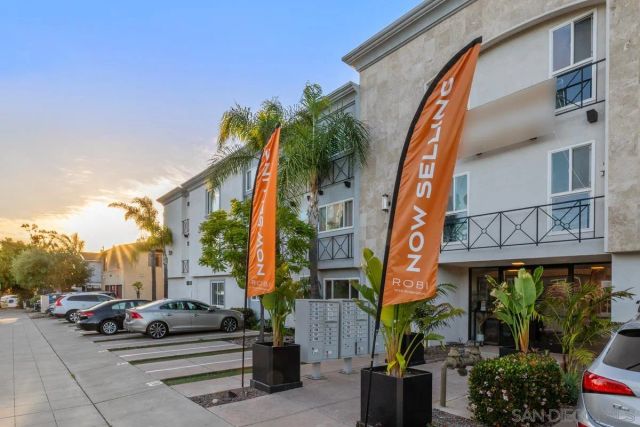 1030 Robinson Ave 101, San Diego, CA 92103