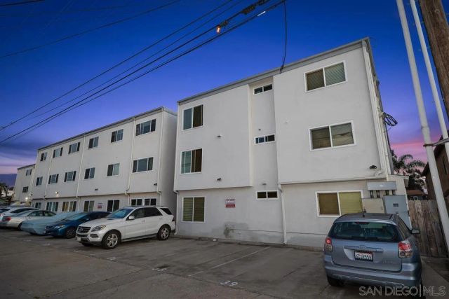 1030 Robinson Ave 101, San Diego, CA 92103