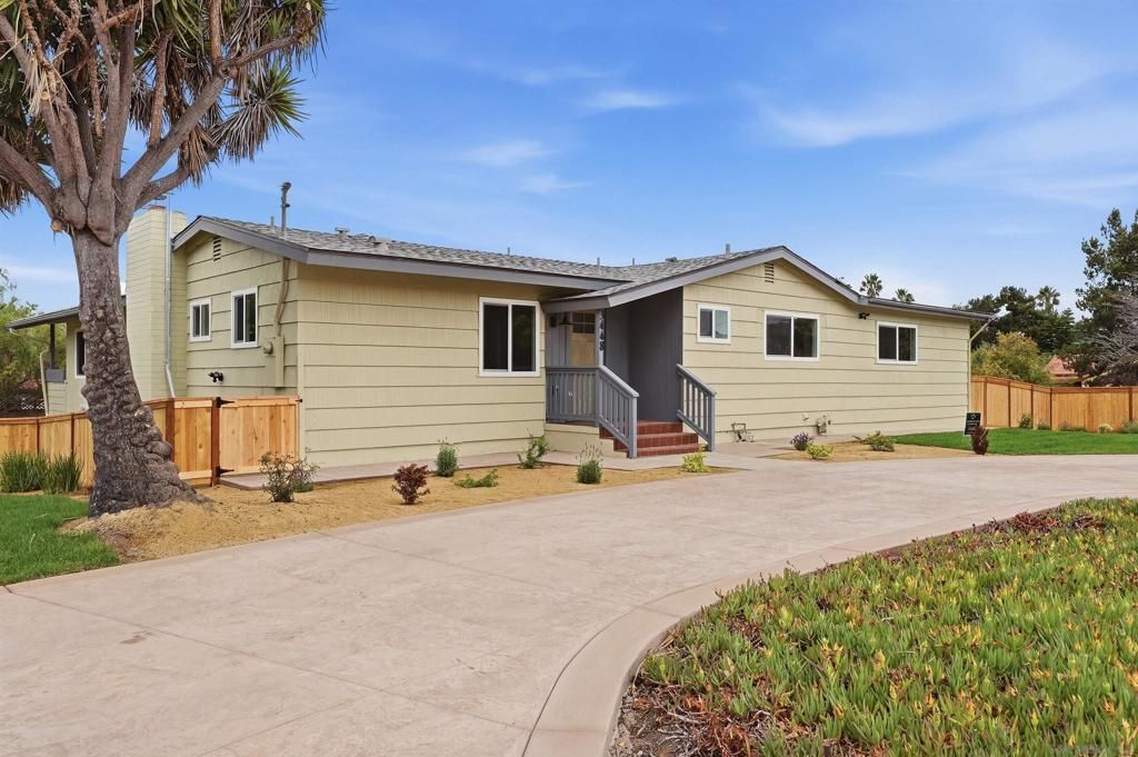 Image 4 of property listing at 3448 Willow, Bonita, CA 91902