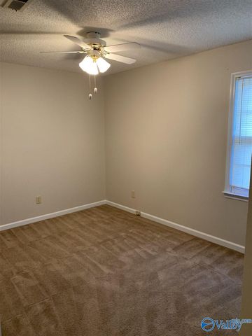 8142 Oldfield Road 3, Huntsville, AL 35802