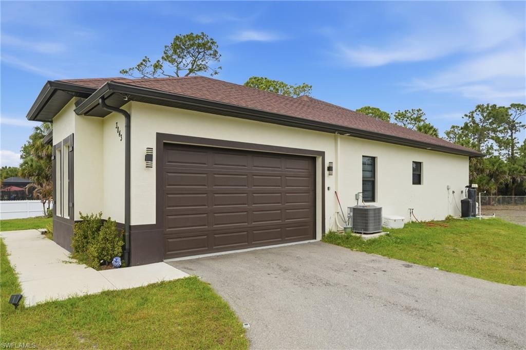3043 18th AVE NE, NAPLES, FL 34120 — photo 2