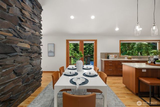15826 266th Avenue SE, Issaquah, WA 98027