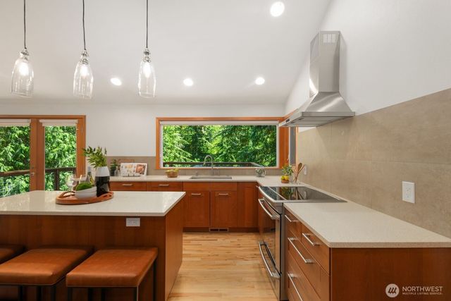 15826 266th Avenue SE, Issaquah, WA 98027