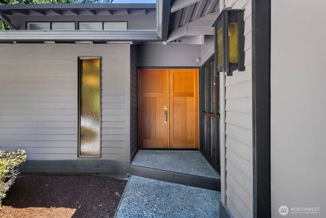 15826 266th Avenue SE, Issaquah, WA 98027