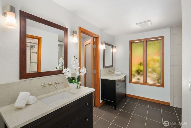 15826 266th Avenue SE, Issaquah, WA 98027